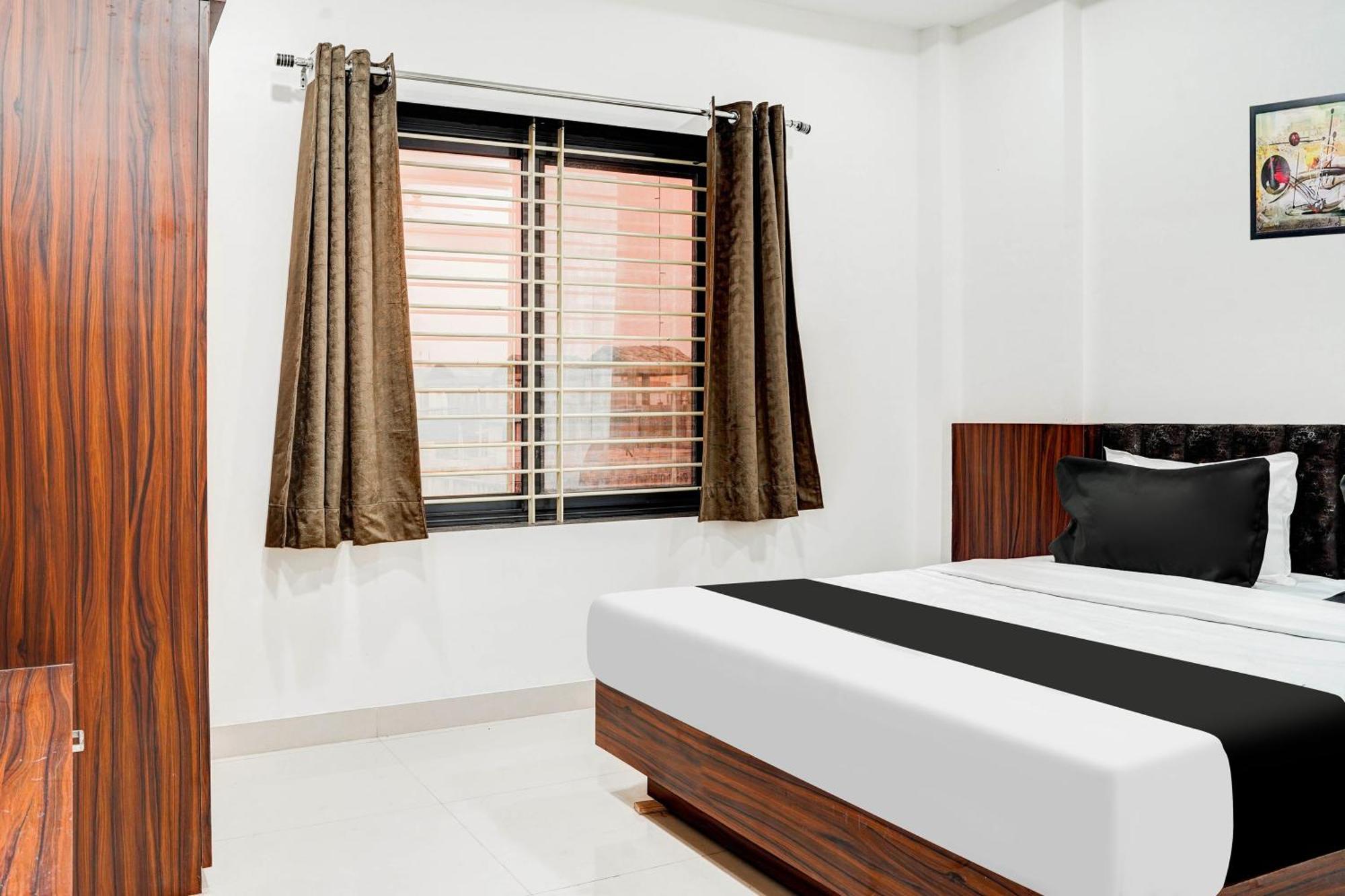 Hotel O Rudra Palace Bhopál Kültér fotó