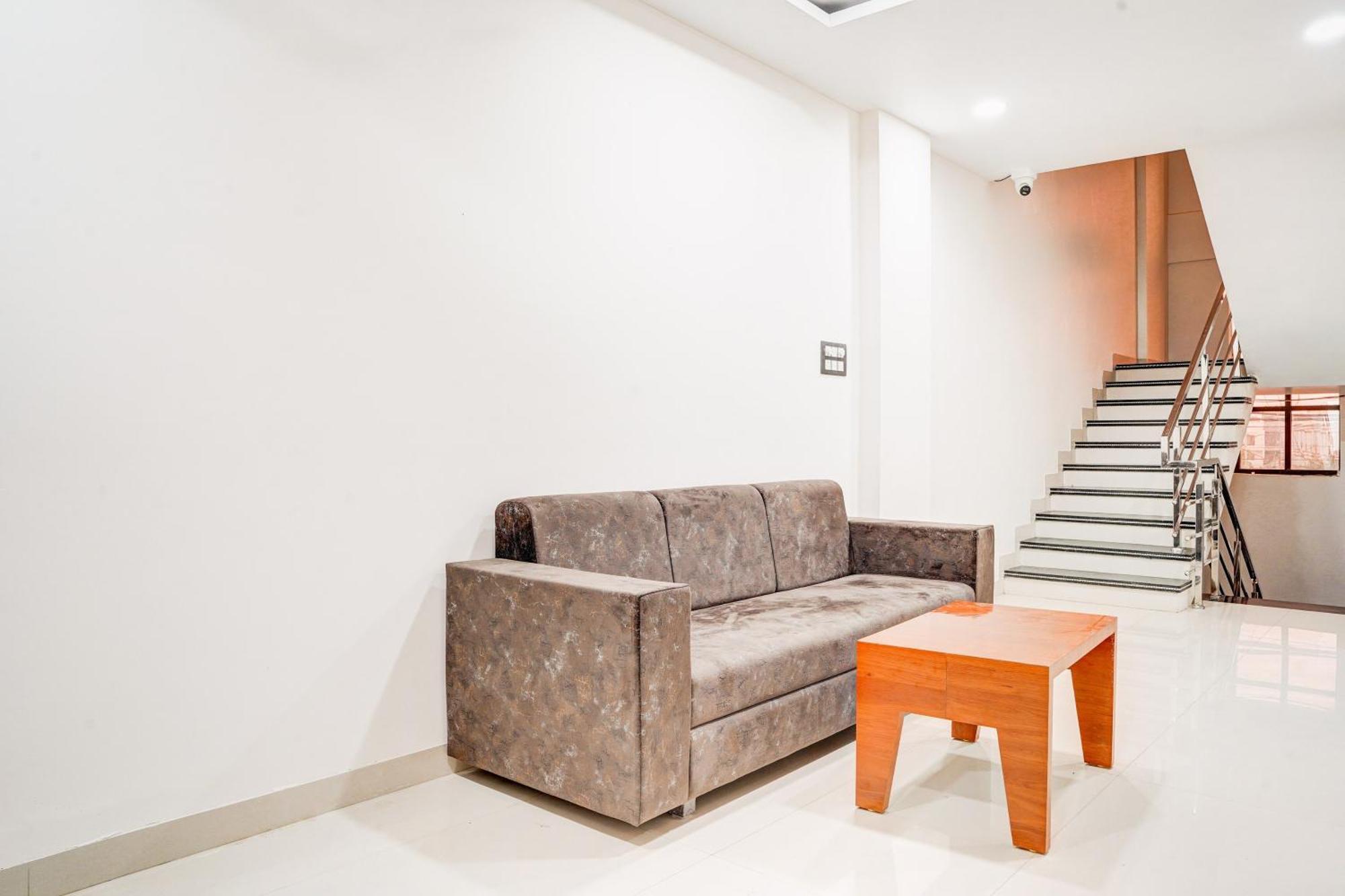 Hotel O Rudra Palace Bhopál Kültér fotó